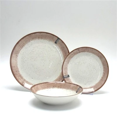 Jedilni krožnik iz rdečega porcelana